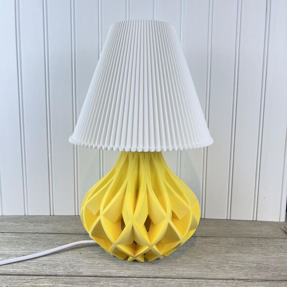 Minimalist Table Lamp, The Avio Lamp, Desk Lamp, Bedside Lamp - Picture 1 of 10